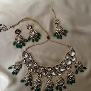Kundan Necklace  By Tuba